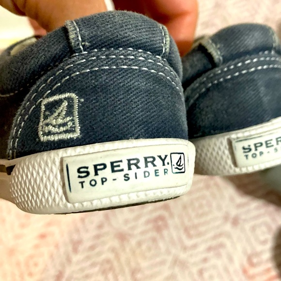 ⚓️Sperry Top-Sider Halyard H&L Crib Color: Navy  Size: 2M.  (Mahon fabric) - Picture 1 of 7